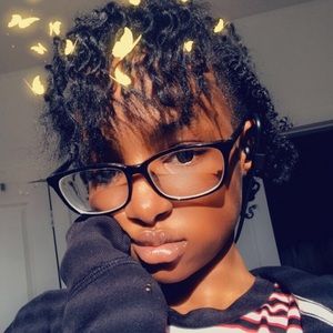 Meet your Posher, Aja